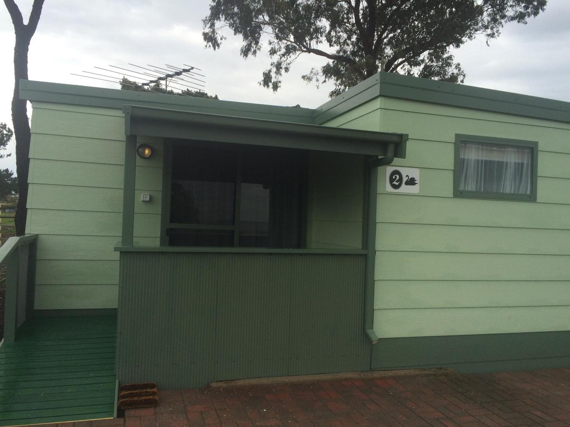 Lake Albert Caravan Park Hotel Meningie Bagian luar foto