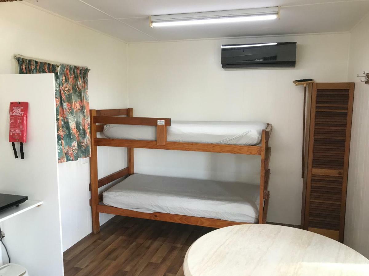 Lake Albert Caravan Park Hotel Meningie Bagian luar foto