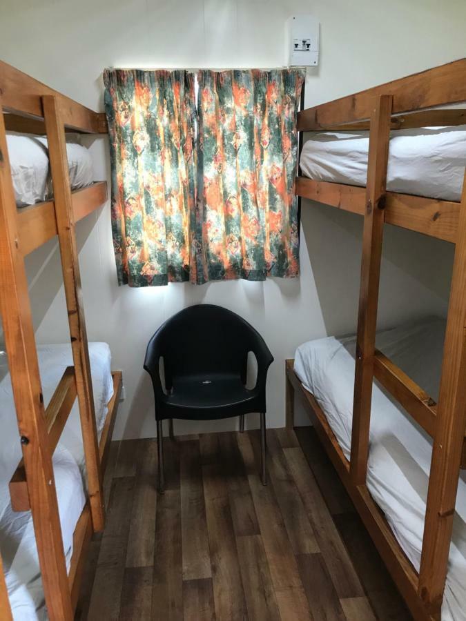 Lake Albert Caravan Park Hotel Meningie Bagian luar foto